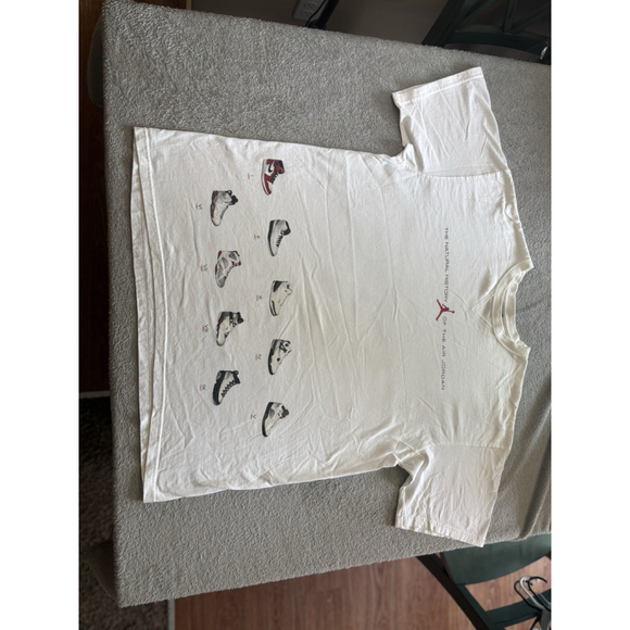 Jordan 18 Years of Love T-Shirt XL White Retro Vintage Air Jordans Graphic Tee - Picture 1 of 9